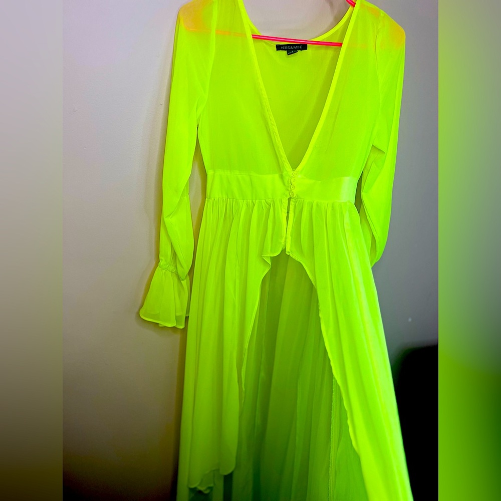 Neon Green High Low Top size Small